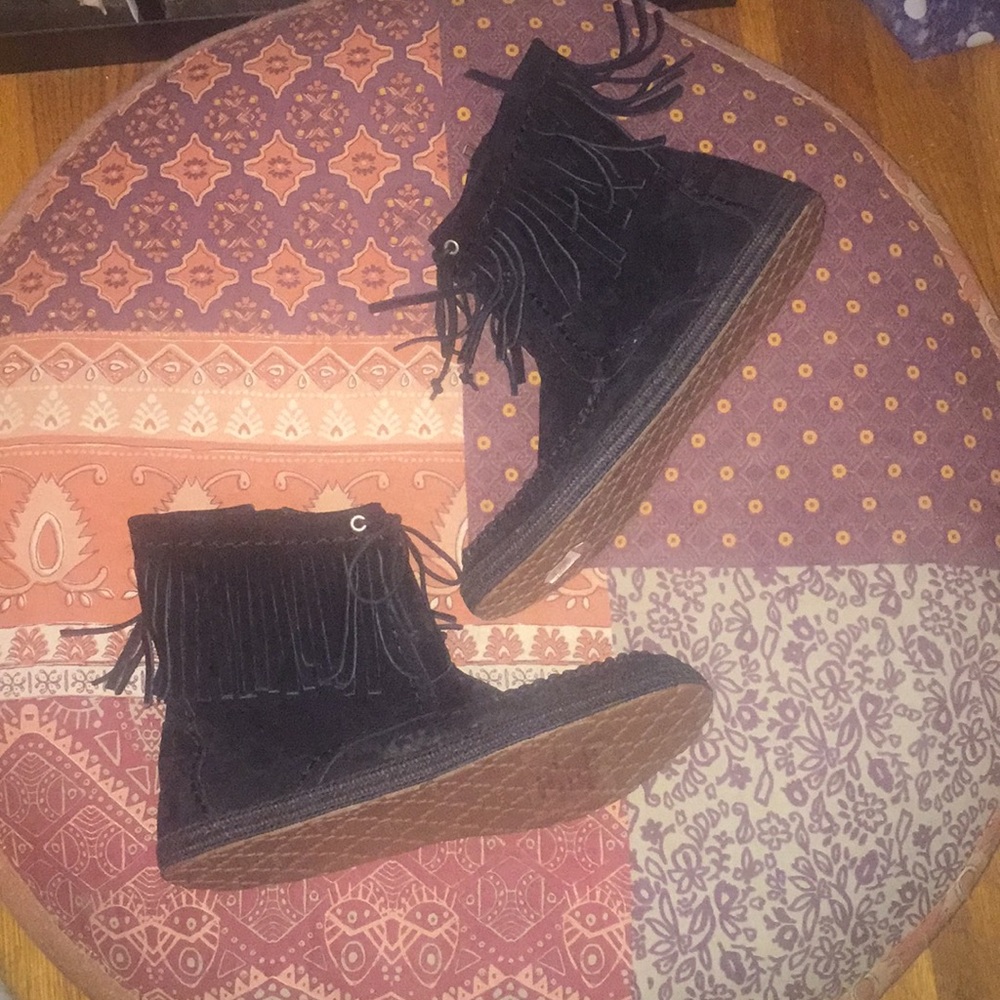 UGG moccasin fringe booties